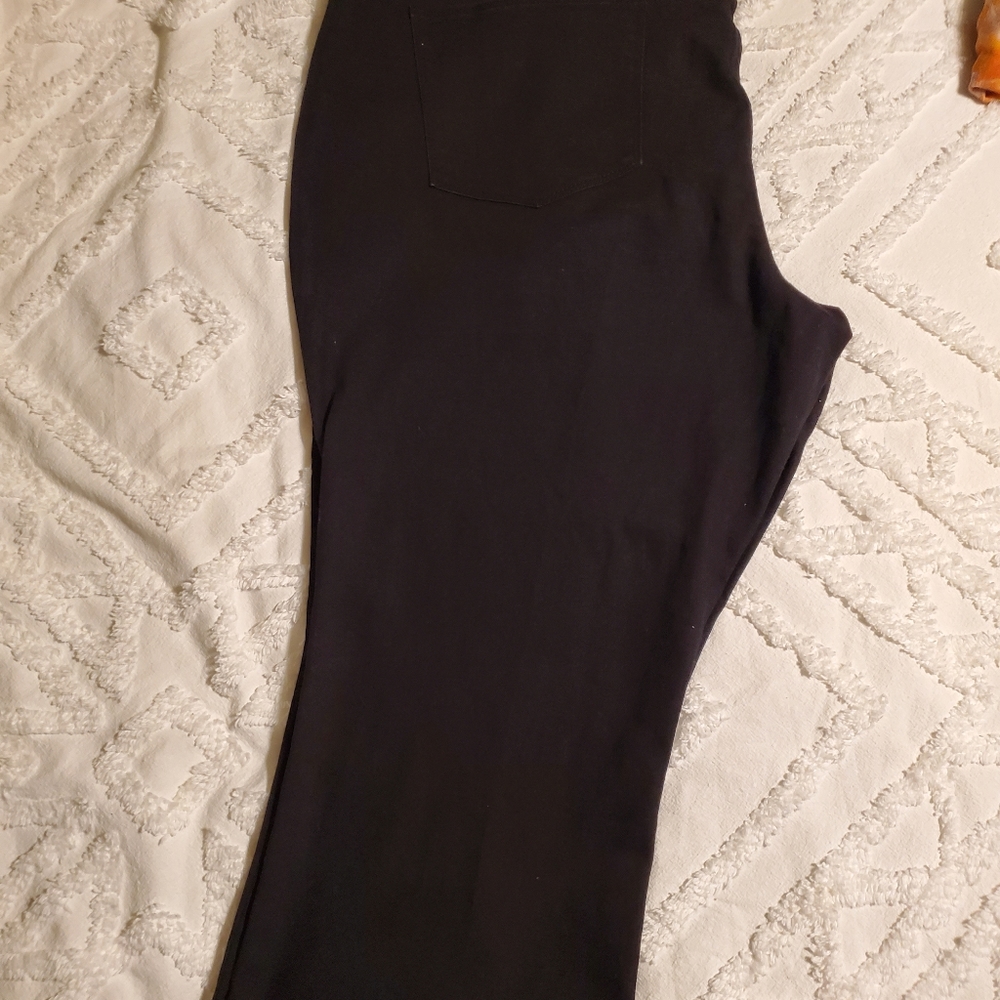 NWT Universal Thread Curvy Kick Boot Crop Jeans Plus 26W - Picture 3 of 5